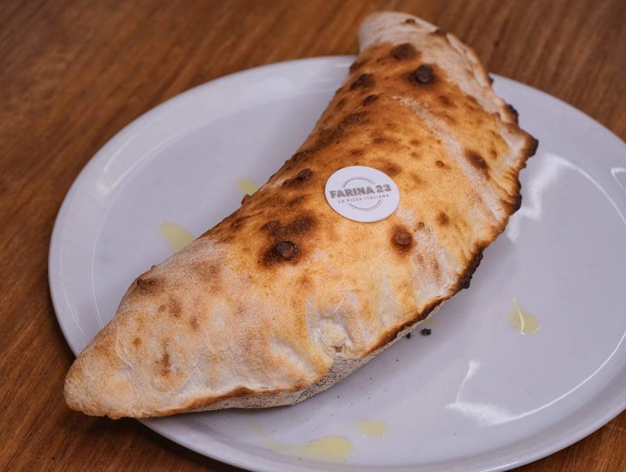 calzone sevilla